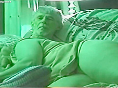hot hot green screen cock suck