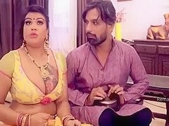 Desi Kaamwali Chudai Maalik Ne Choda