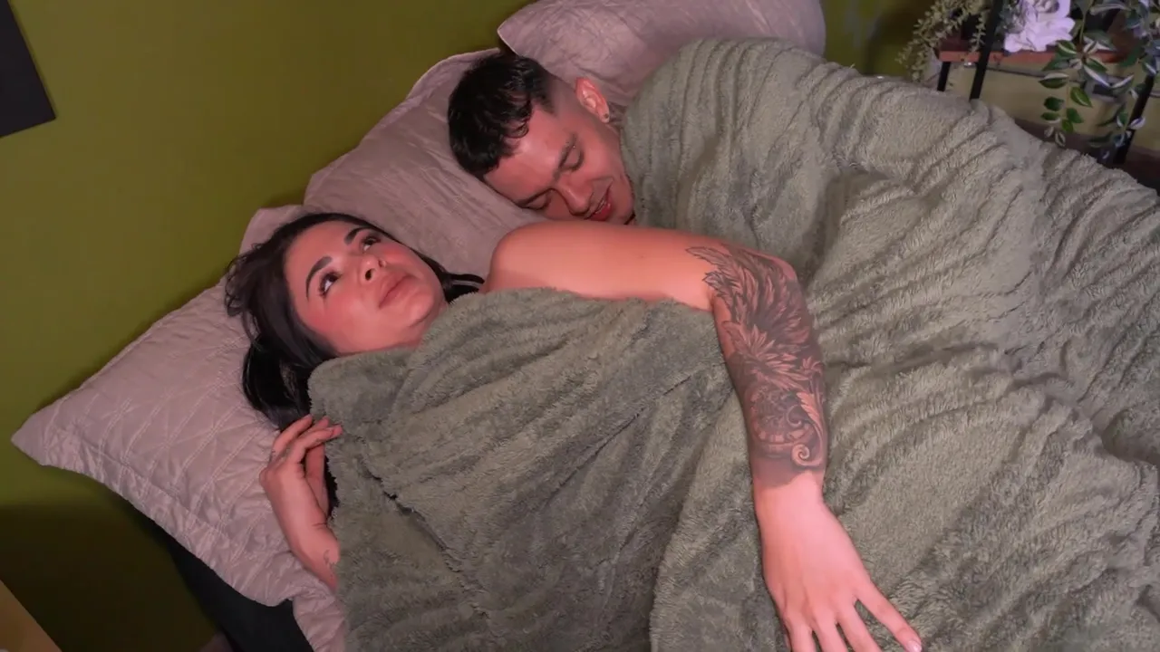 Slim Guy Gets Lucky With A Milfs Big Ass Thanks To A Hotel Blunder – Pool Travis – Pool Travix And Silvana Lee